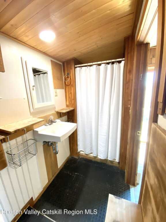 88 Grand Street, Kingston, NY 12401 - Photo 34 of 44