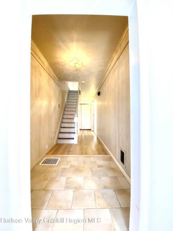 88 Grand Street, Kingston, NY 12401 - Photo 4 of 44