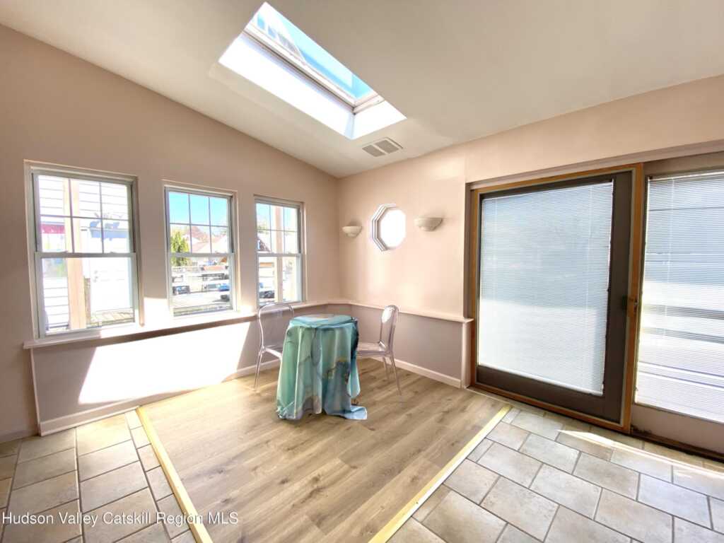 88 Grand Street, Kingston, NY 12401 - Photo 9 of 44