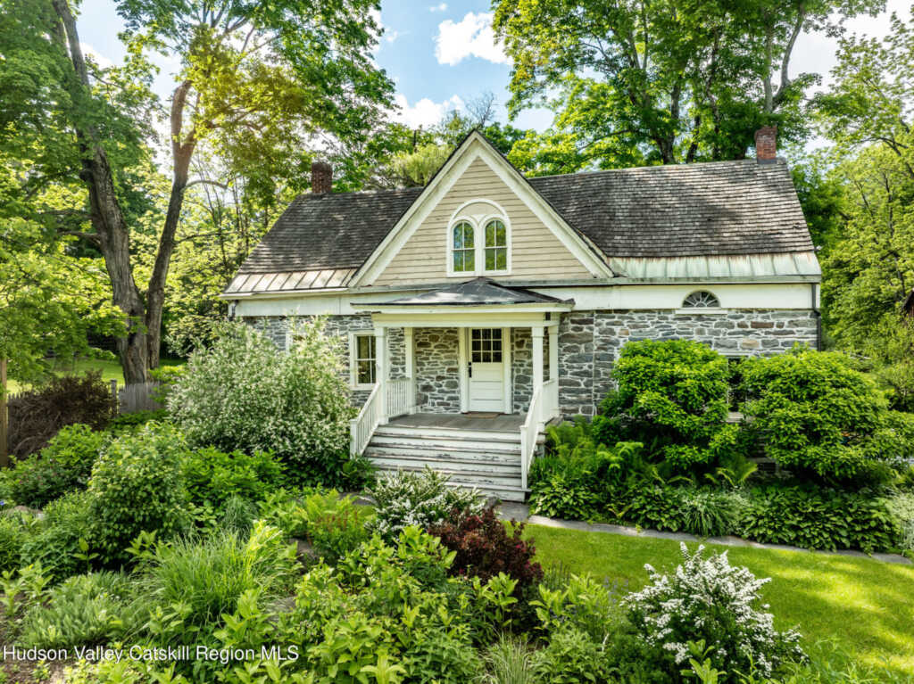 170 Kripplebush Road, Stone Ridge, NY 12484