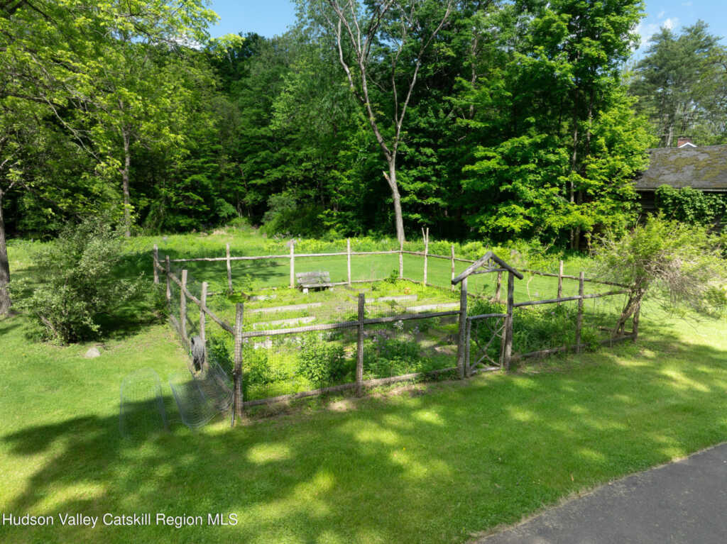 170 Kripplebush Road, Stone Ridge, NY 12484 - Photo 26 of 33