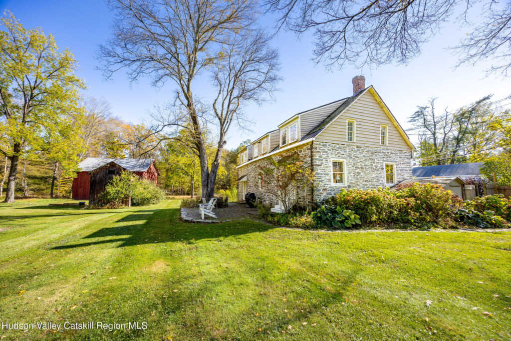 170 Kripplebush Road, Stone Ridge, NY 12484 - Photo 3 of 33