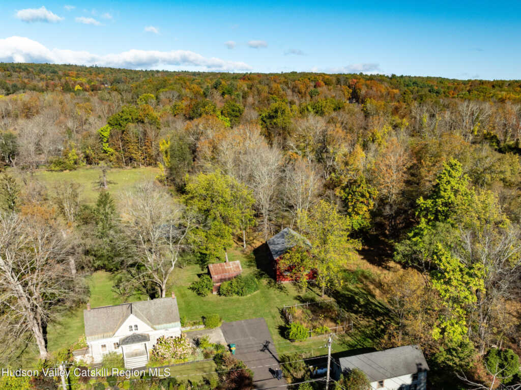 170 Kripplebush Road, Stone Ridge, NY 12484 - Photo 5 of 33