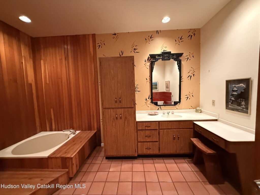 46 Playhouse Lane Extension, Woodstock, NY 12498 - Photo 16 of 43