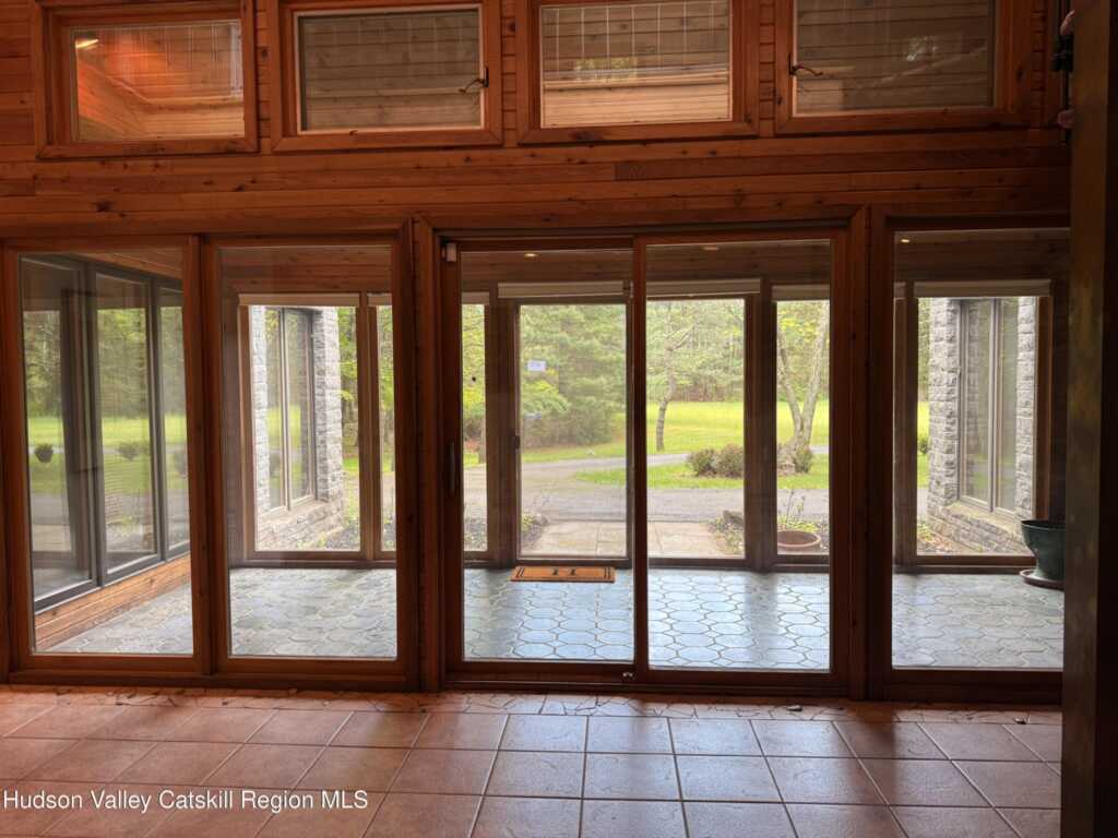 46 Playhouse Lane Extension, Woodstock, NY 12498 - Photo 7 of 43
