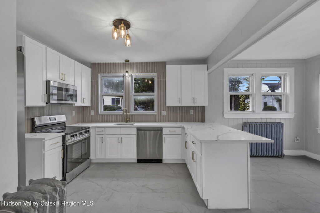 345 Lucas Avenue, Kingston, NY 12401 - Photo 11 of 29