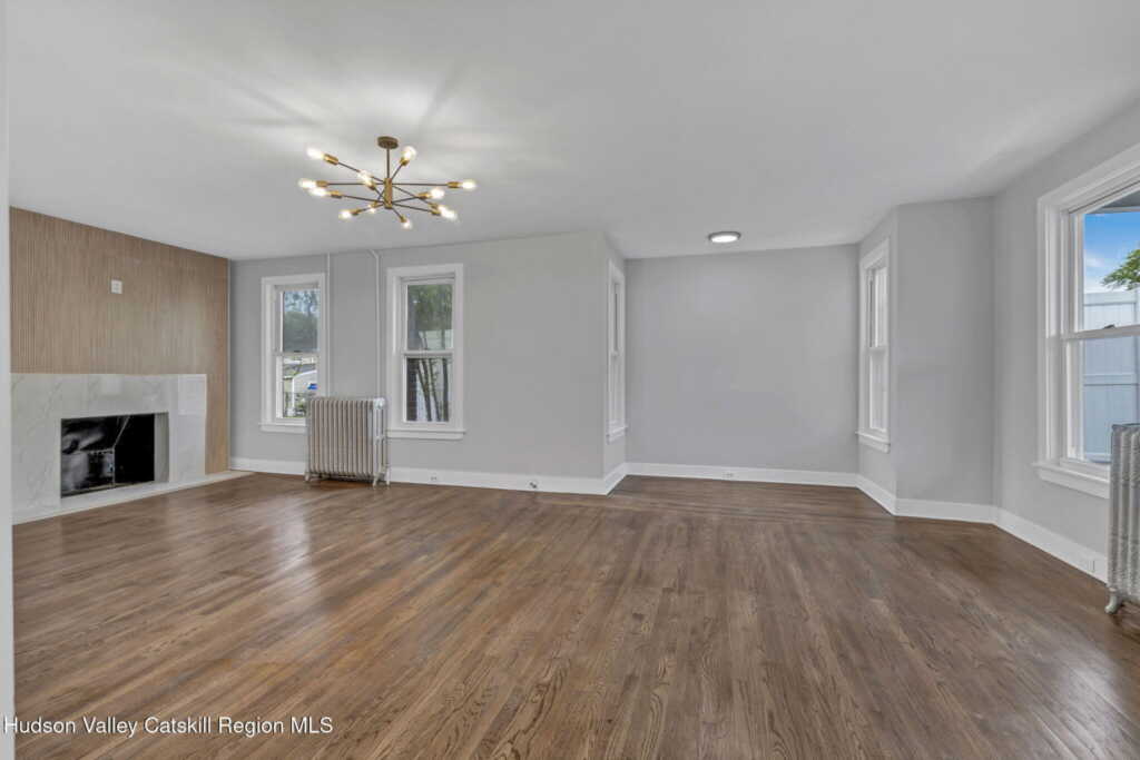 345 Lucas Avenue, Kingston, NY 12401 - Photo 5 of 29