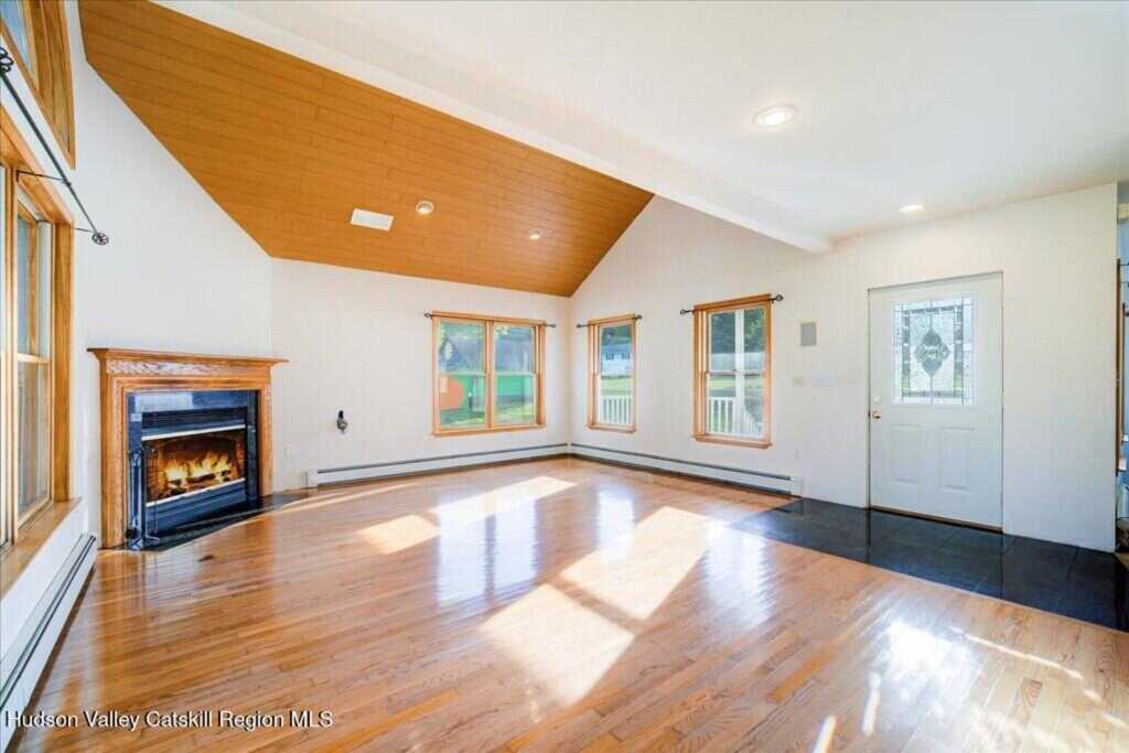 144 S. Ohioville Road, New Paltz, NY 12561 - Photo 4 of 29
