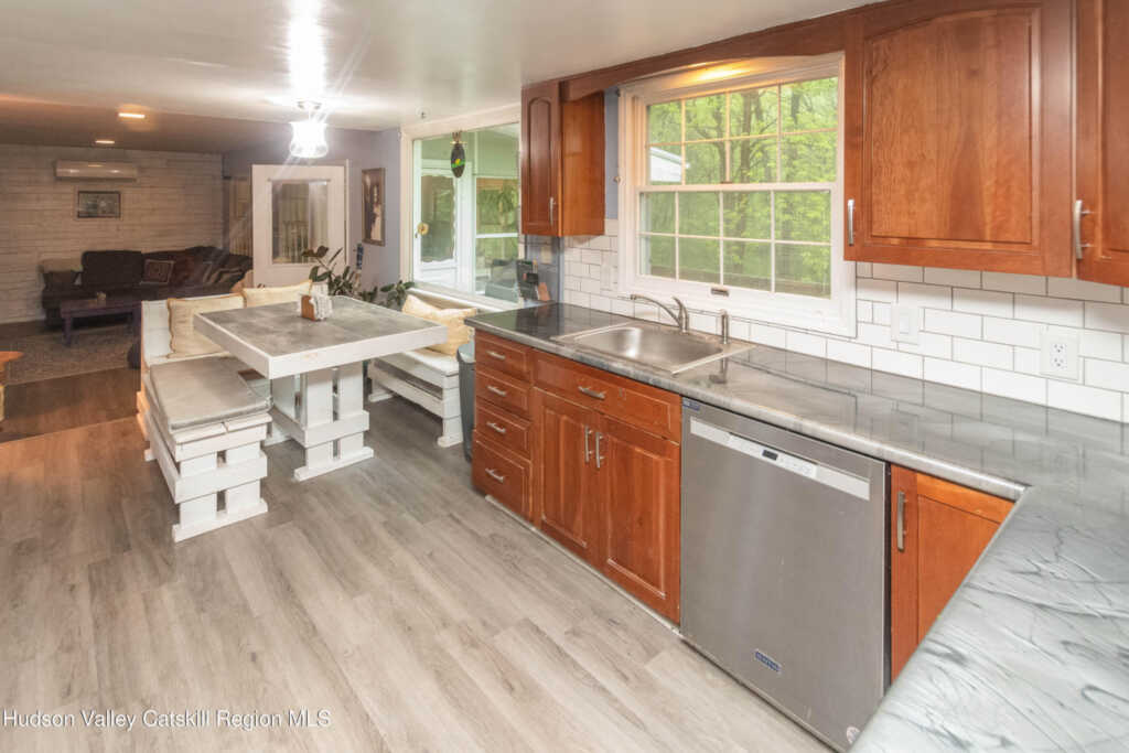 14 Woodland Drive, New Paltz, NY 12561 - Photo 10 of 23