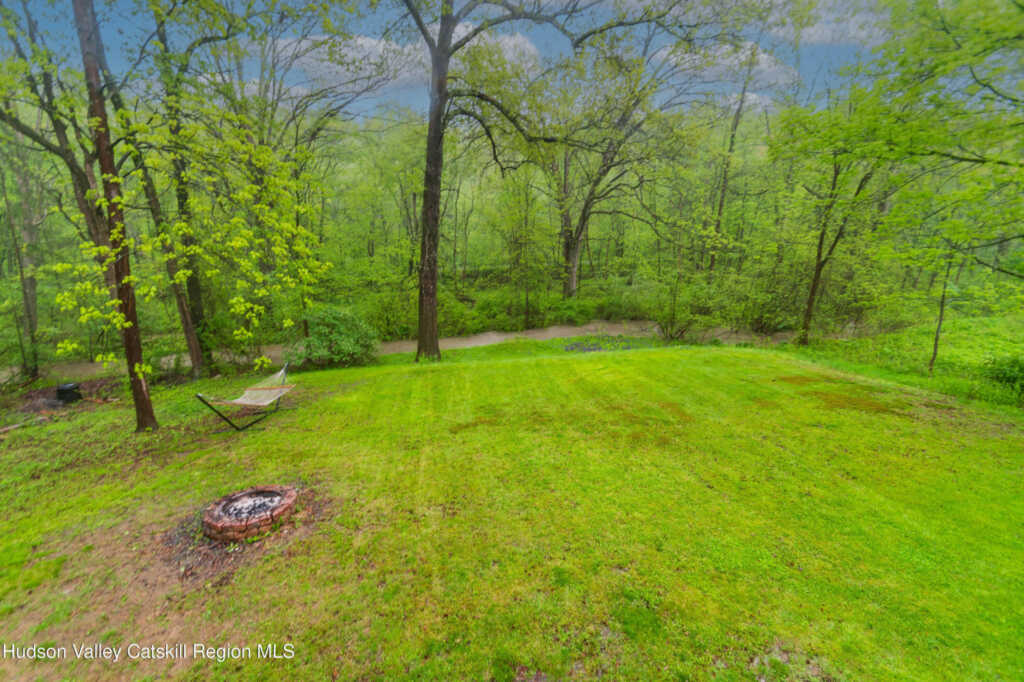 14 Woodland Drive, New Paltz, NY 12561 - Photo 5 of 23