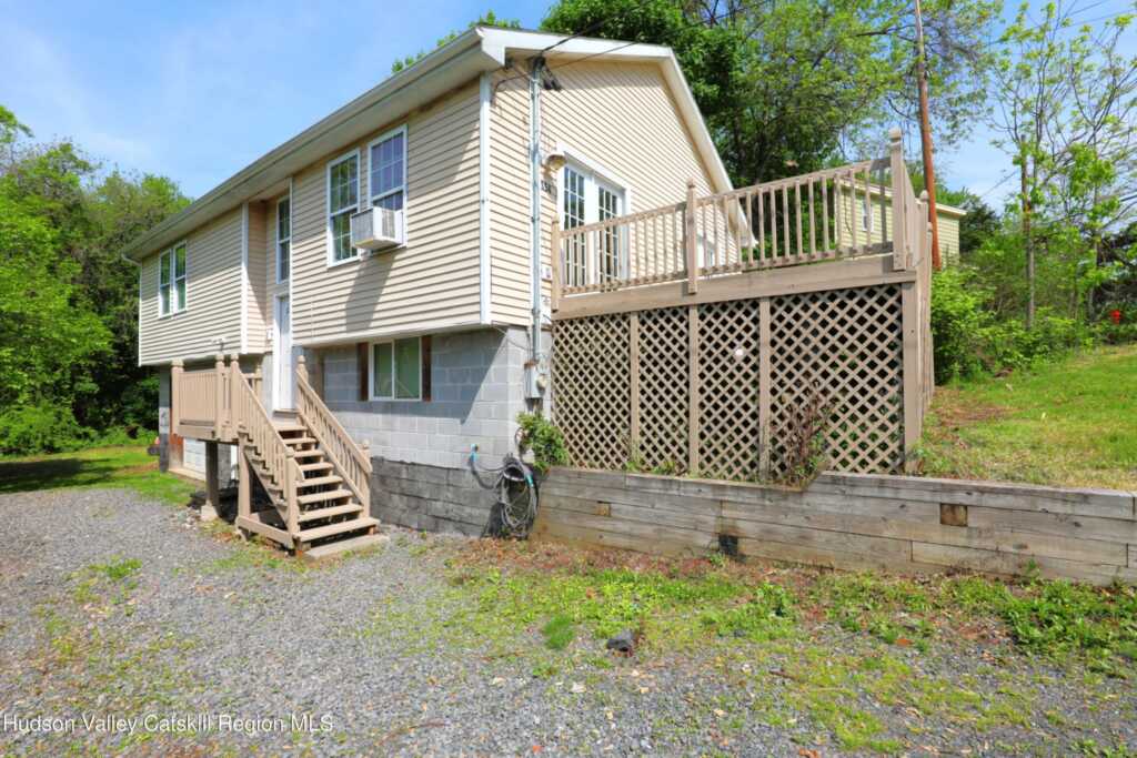 154 John Street, Kingston, NY 12401 - Photo 2 of 24