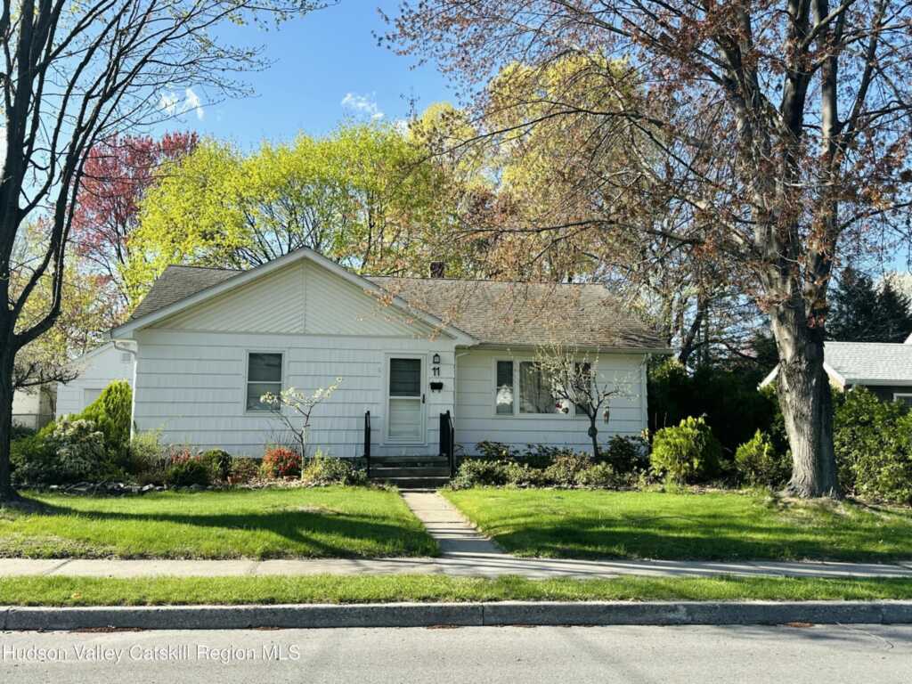 11 Virginia Avenue, Saugerties, NY 12477