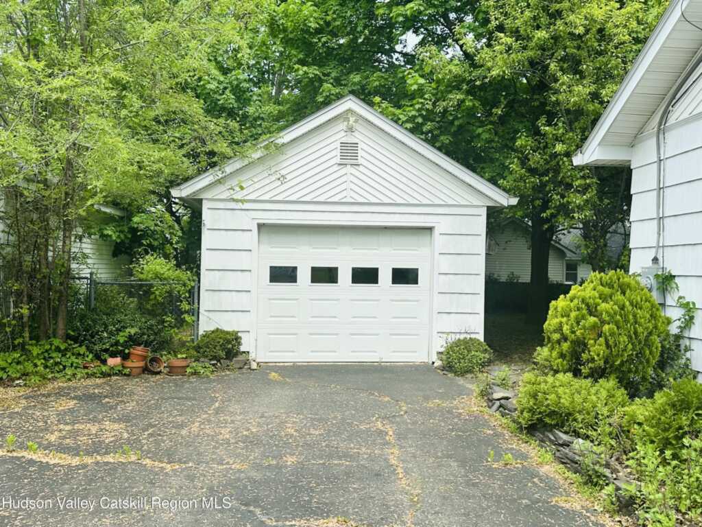 11 Virginia Avenue, Saugerties, NY 12477 - Photo 5 of 15