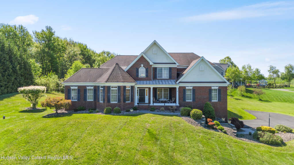 28 Le Fevre, New Paltz, NY 12561