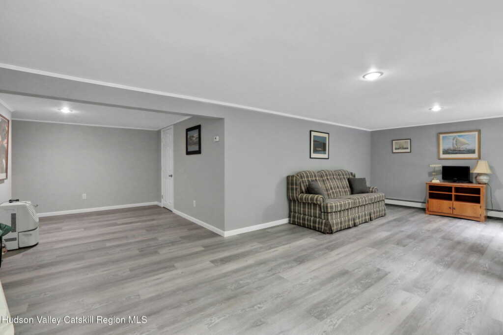135 Fairway Drive, Hurley, NY 12443 - Photo 26 of 33