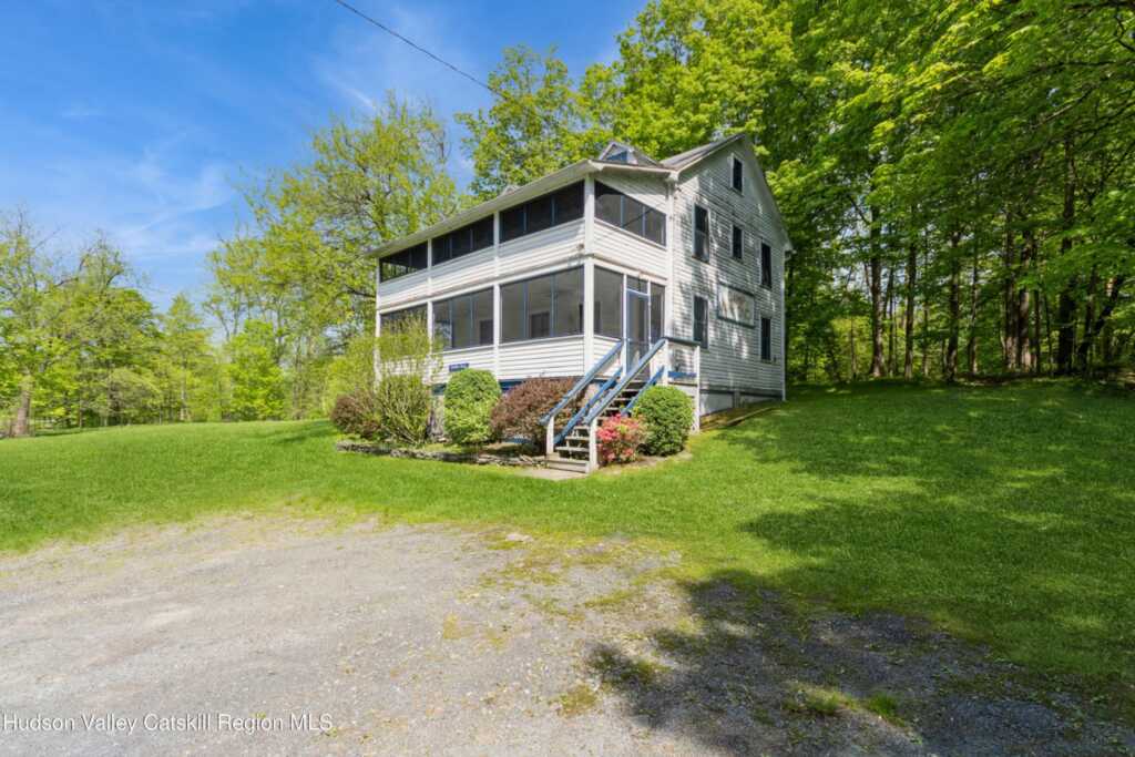 310 Old Kings Highway Highway, Saugerties, NY 12477 - Photo 11 of 15