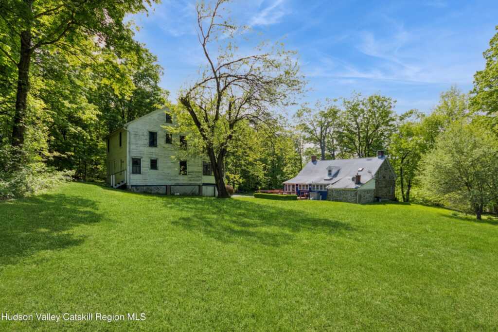 310 Old Kings Highway Highway, Saugerties, NY 12477 - Photo 13 of 15