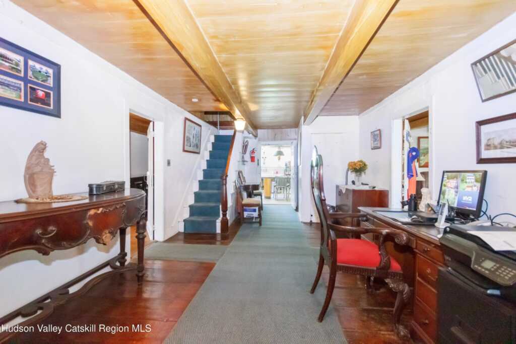 310 Old Kings Highway Highway, Saugerties, NY 12477 - Photo 5 of 15