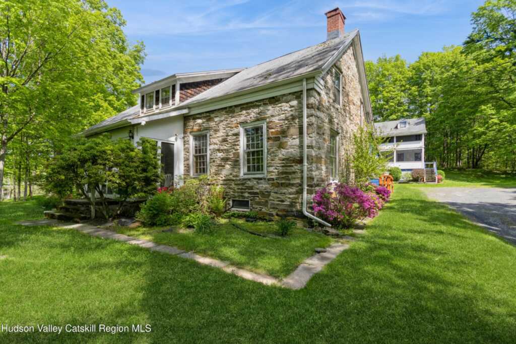 310 Old Kings Highway Highway, Saugerties, NY 12477 - Photo 9 of 15