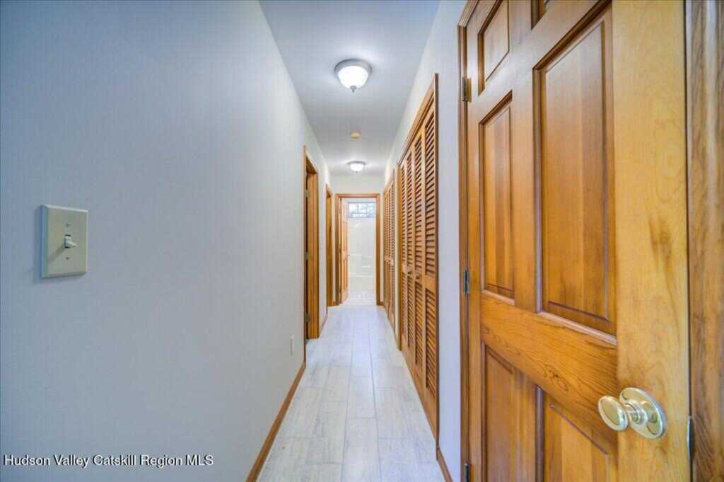 180 W Hurley Road, Woodstock, NY 12498 - Photo 21 of 42