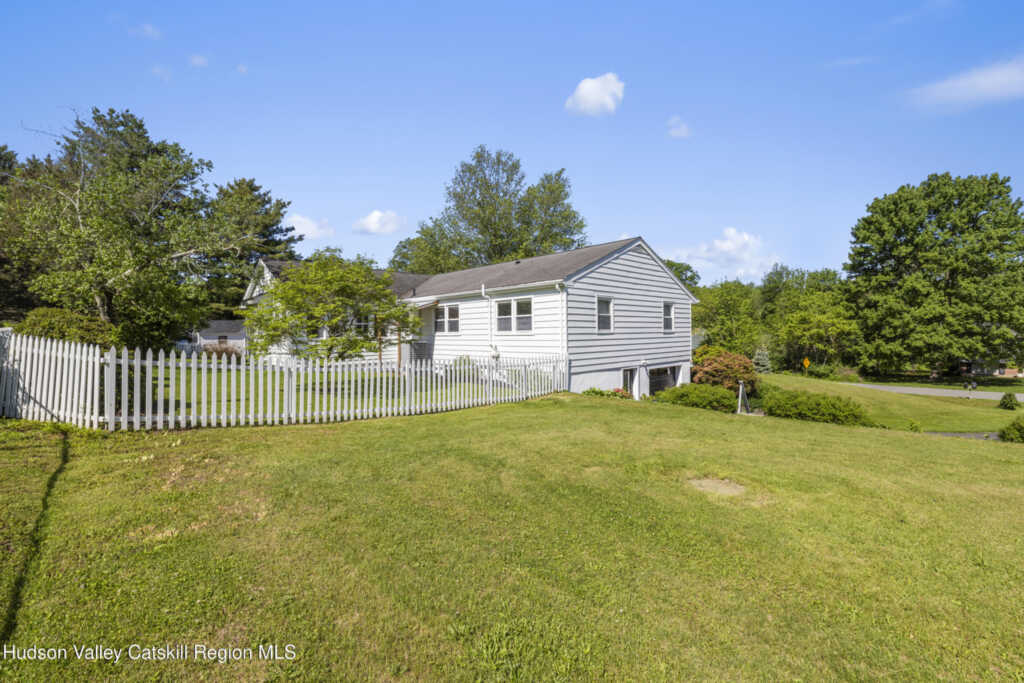 18 Meadow Road, New Paltz, NY 12561 - Photo 28 of 30