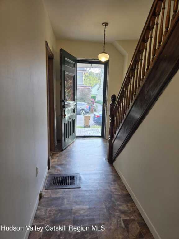 26 Lafayette Avenue, Kingston, NY 12401 - Photo 12 of 20