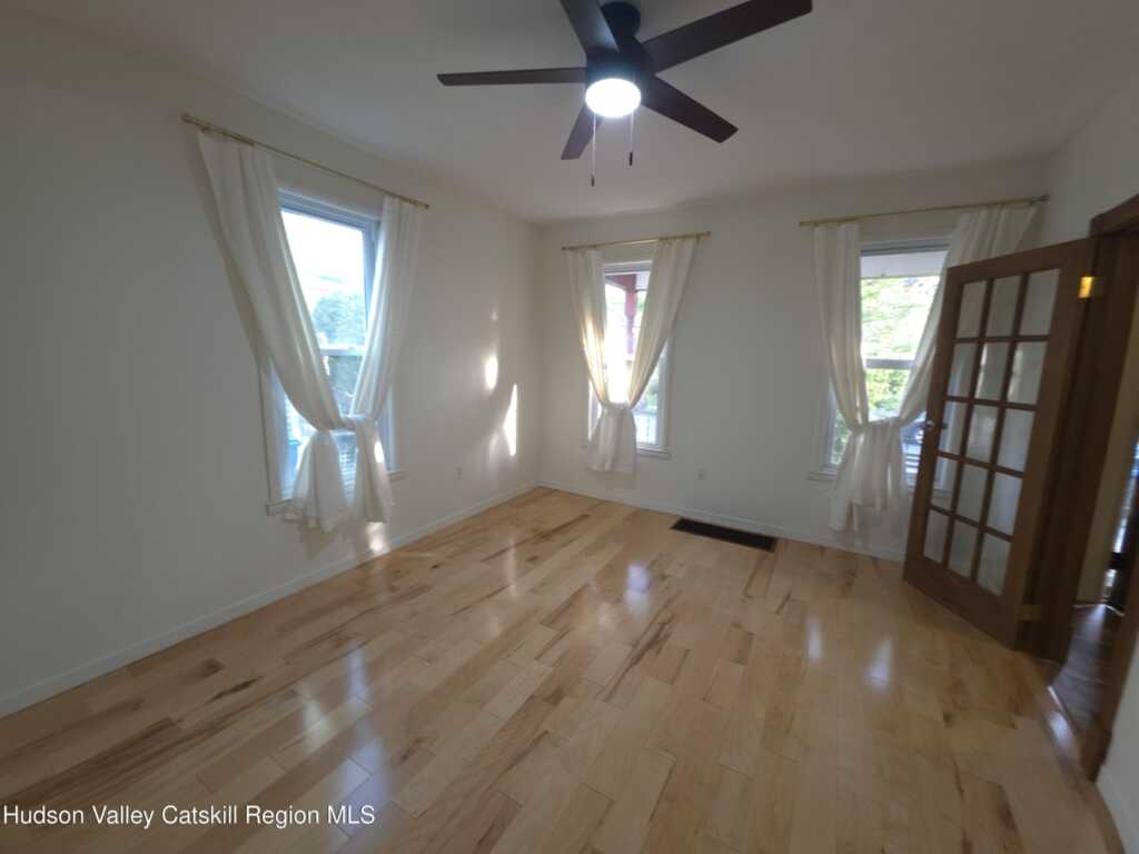 26 Lafayette Avenue, Kingston, NY 12401 - Photo 5 of 20