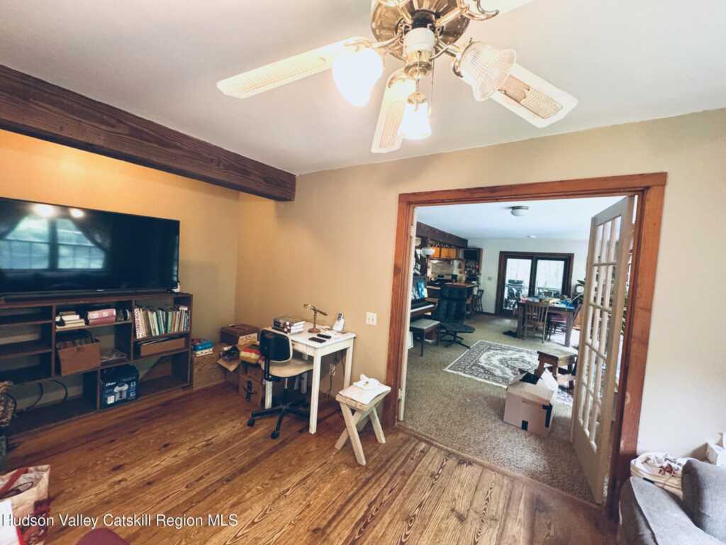28 Mrs Franks Road, Saugerties, NY 12477 - Photo 12 of 37