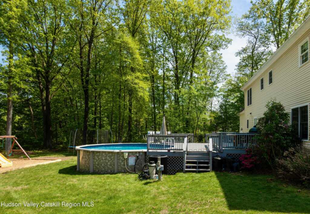 33 Camelot Court Court, Saugerties, NY 12477 - Photo 30 of 36