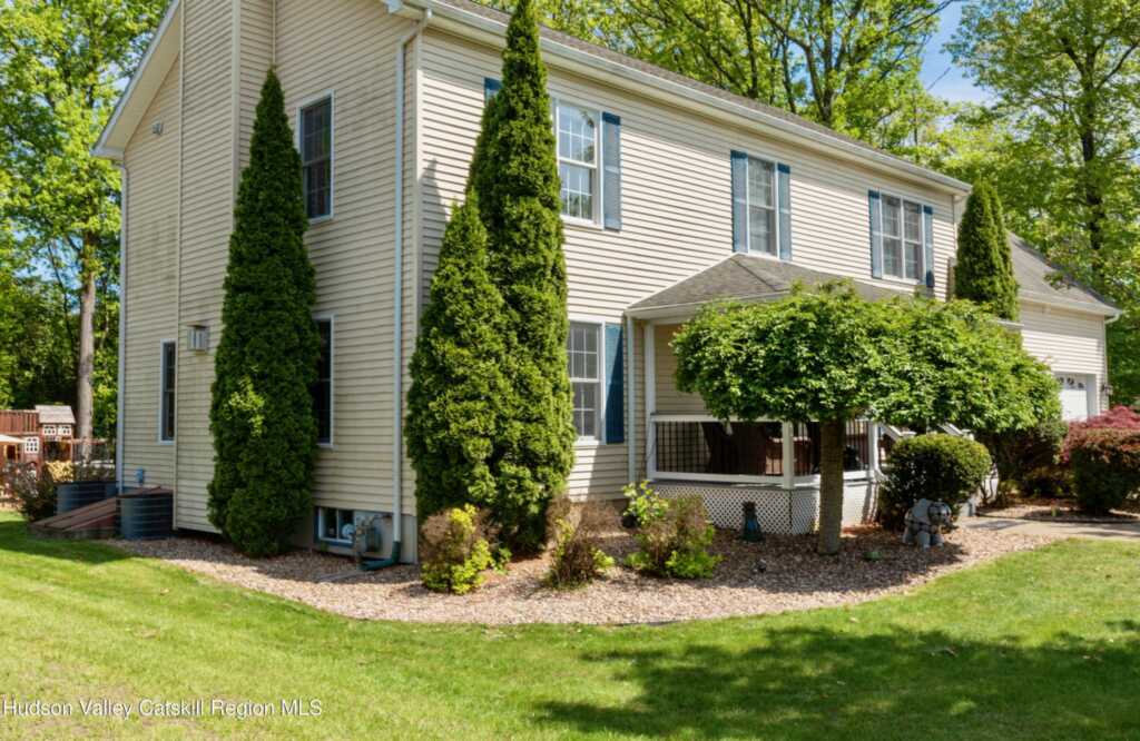 33 Camelot Court Court, Saugerties, NY 12477 - Photo 34 of 36