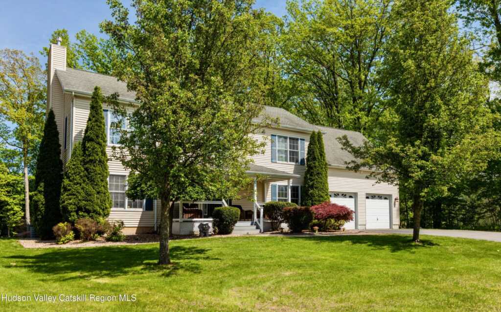 33 Camelot Court Court, Saugerties, NY 12477 - Photo 35 of 36