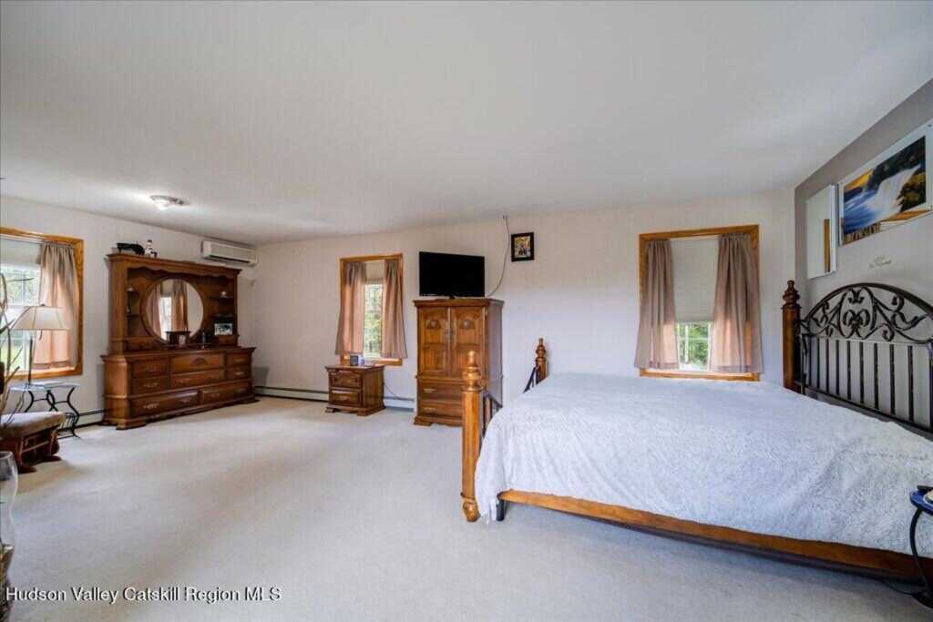 424 Joys Lane, Hurley, NY 12443 - Photo 16 of 34