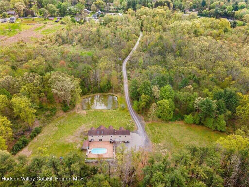424 Joys Lane, Hurley, NY 12443 - Photo 30 of 34