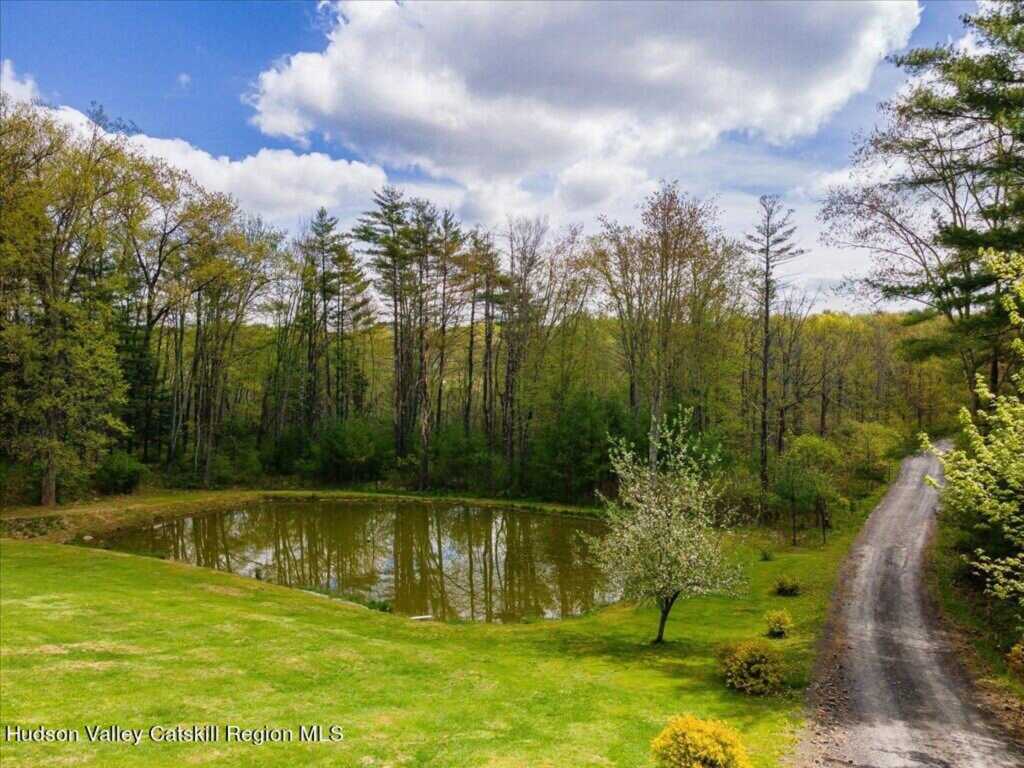 424 Joys Lane, Hurley, NY 12443 - Photo 31 of 34