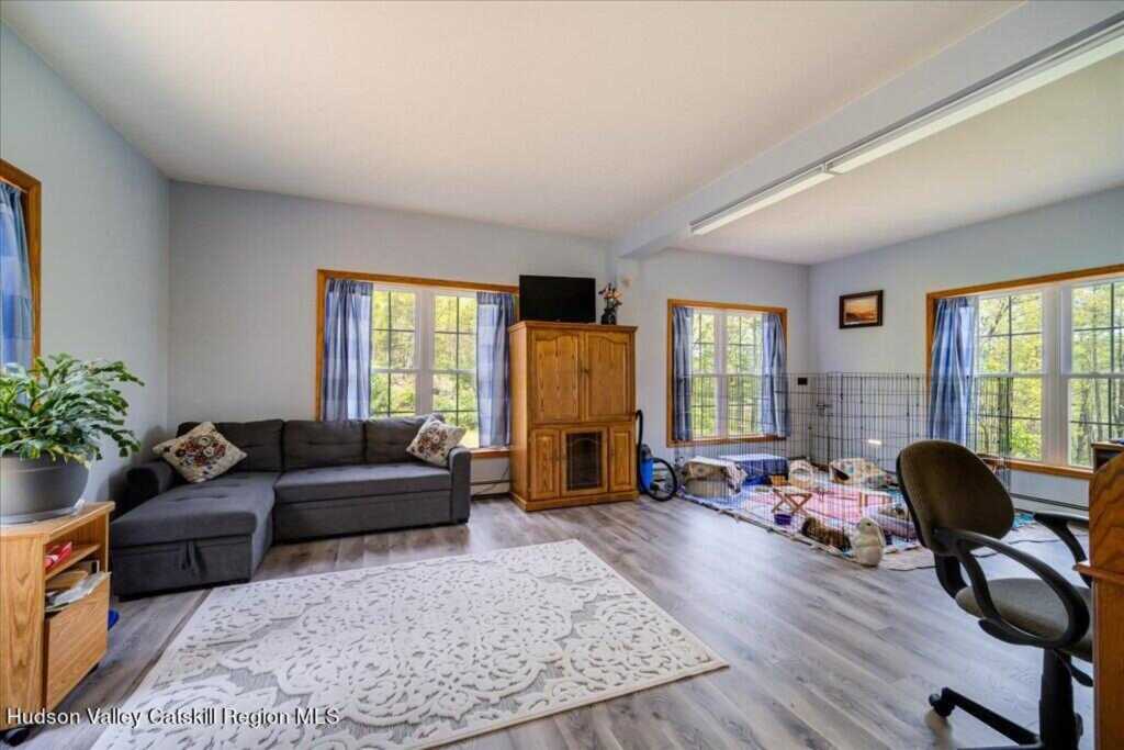 424 Joys Lane, Hurley, NY 12443 - Photo 8 of 34
