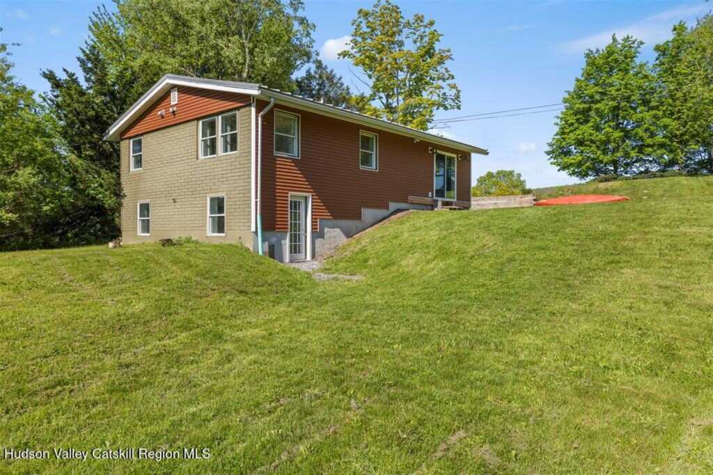 2 Mountain View Pl N Place, New Paltz, NY 12561 - Photo 6 of 21