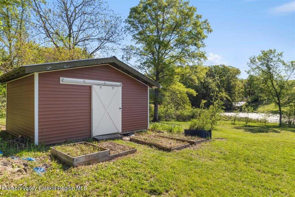 2 Mountain View Pl N Place, New Paltz, NY 12561 - Photo 7 of 21