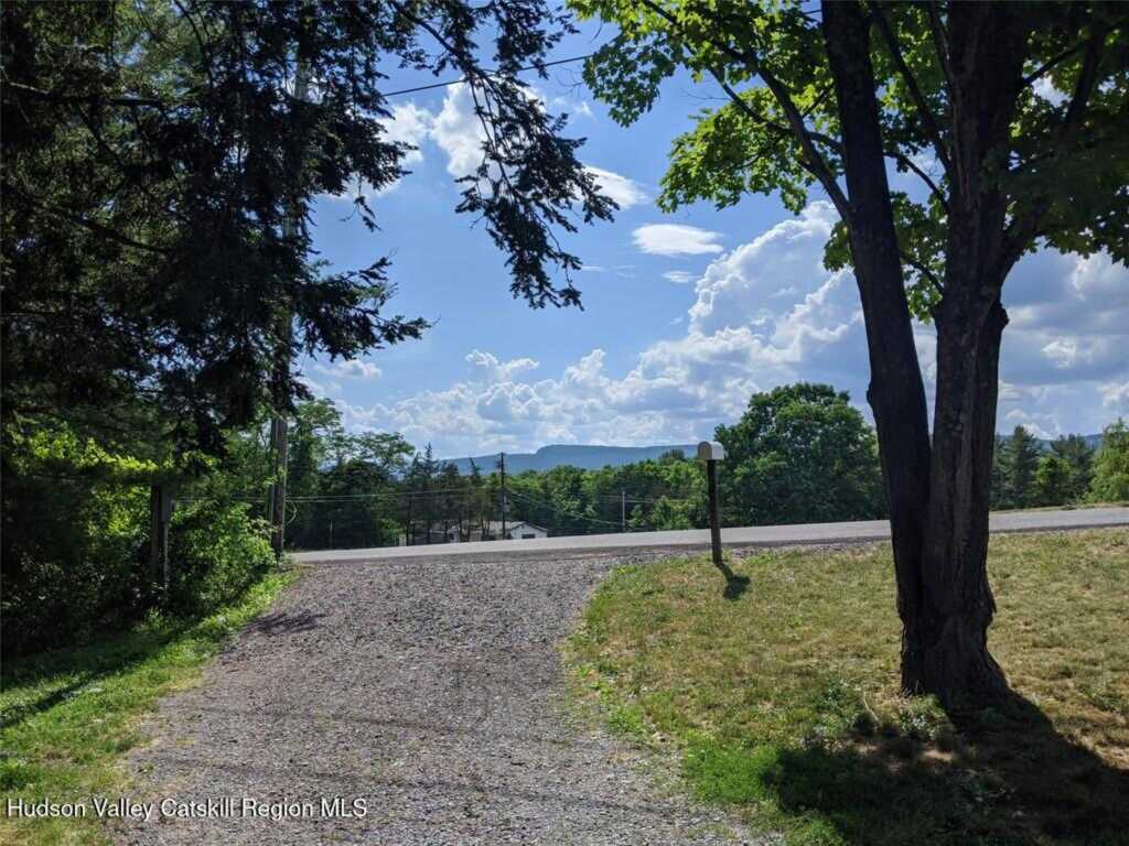2 Mountain View Pl N Place, New Paltz, NY 12561 - Photo 8 of 21