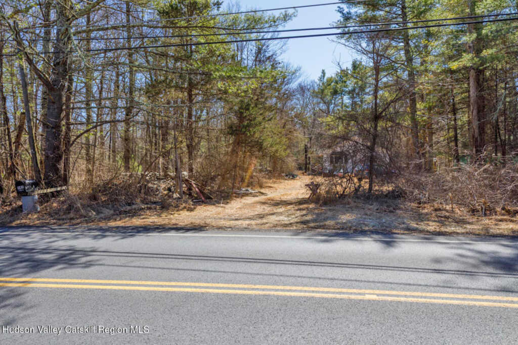 1145 Glasco Turnpike, Saugerties, NY 12477 - Photo 3 of 17
