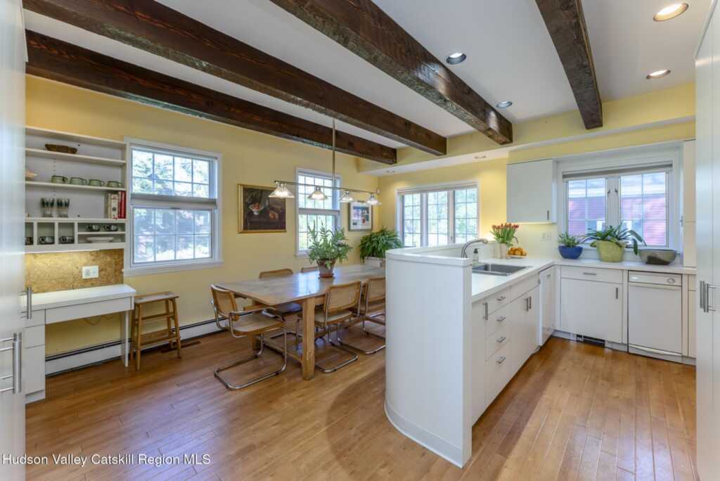 276 Pearl Street Street, Kingston, NY 12401 - Photo 16 of 47