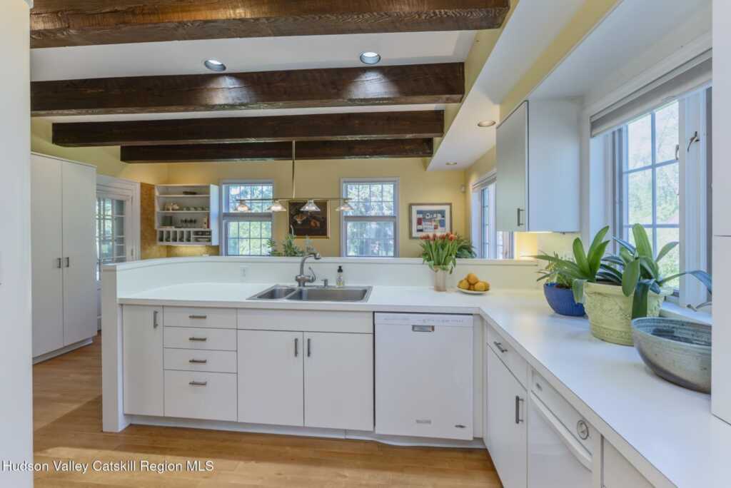 276 Pearl Street Street, Kingston, NY 12401 - Photo 21 of 47