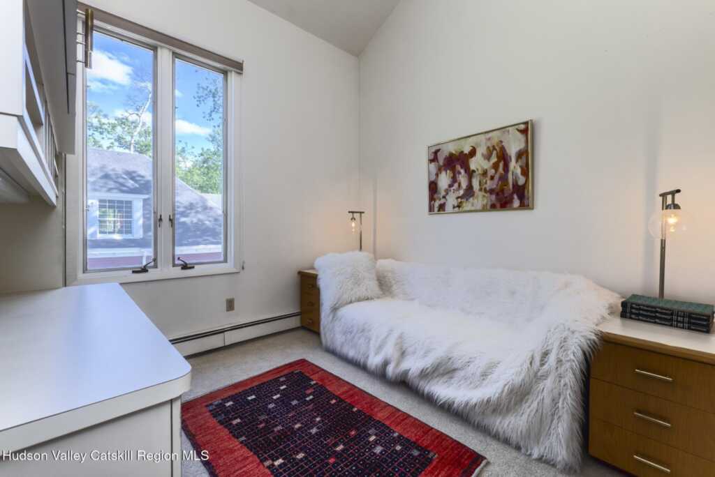 276 Pearl Street Street, Kingston, NY 12401 - Photo 31 of 47