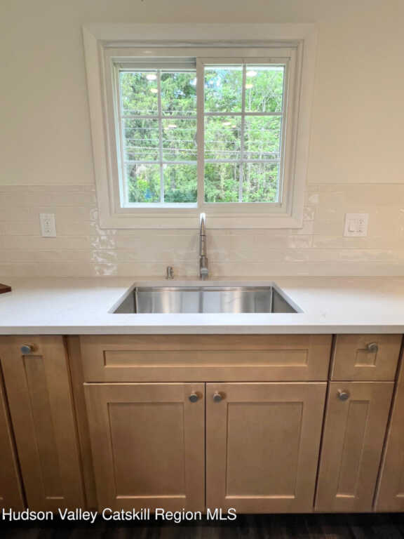 312 Market St Ext, Saugerties, NY 12477 - Photo 16 of 42