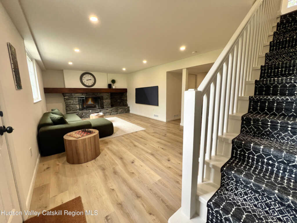 312 Market St Ext, Saugerties, NY 12477 - Photo 29 of 42