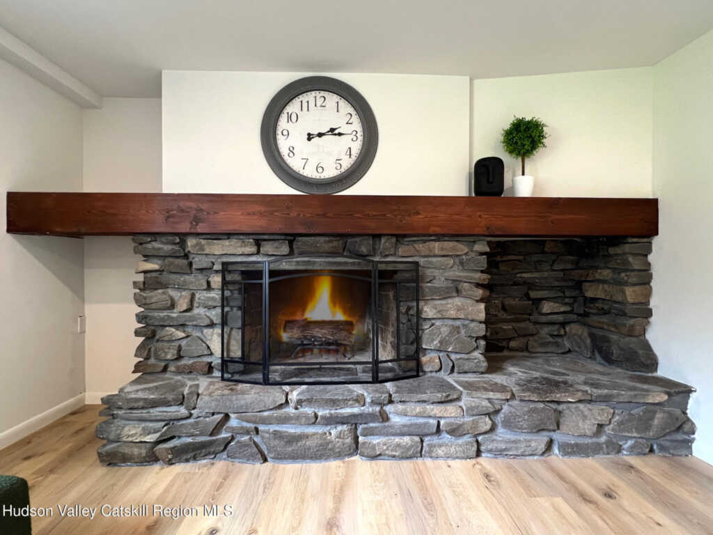 312 Market St Ext, Saugerties, NY 12477 - Photo 31 of 42