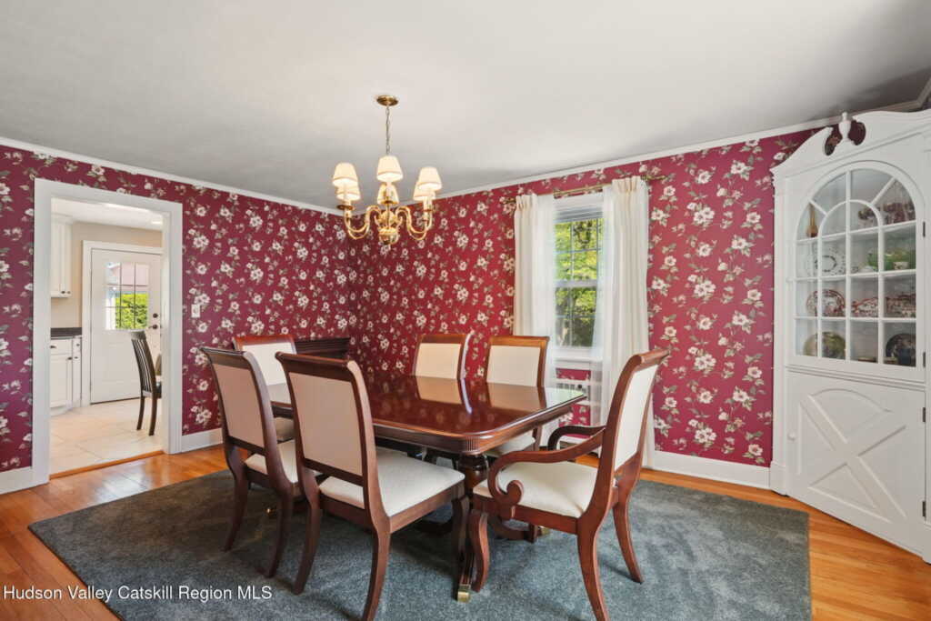 242 Manor Avenue, Kingston, NY 12401 - Photo 10 of 33