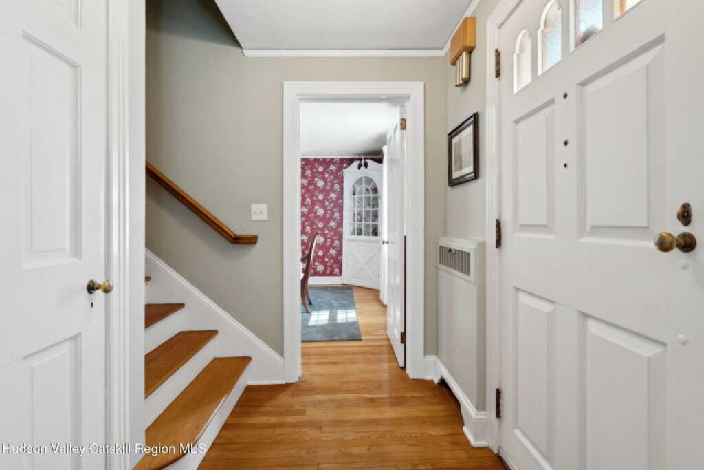 242 Manor Avenue, Kingston, NY 12401 - Photo 13 of 33