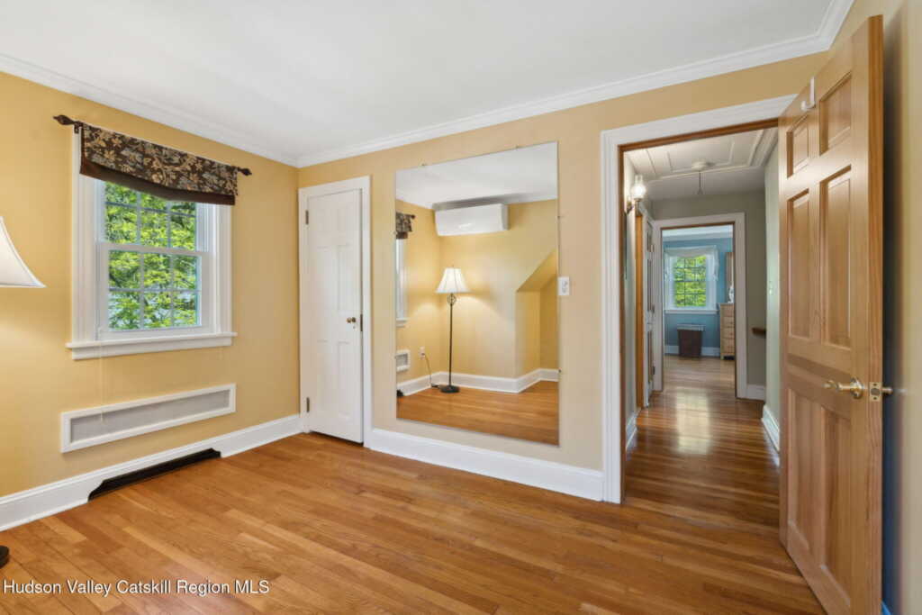 242 Manor Avenue, Kingston, NY 12401 - Photo 20 of 33
