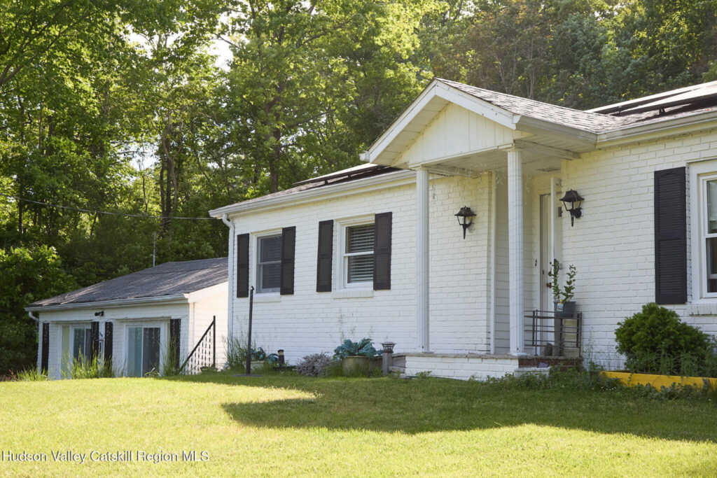 25 Beesmer Road, Hurley, NY 12443