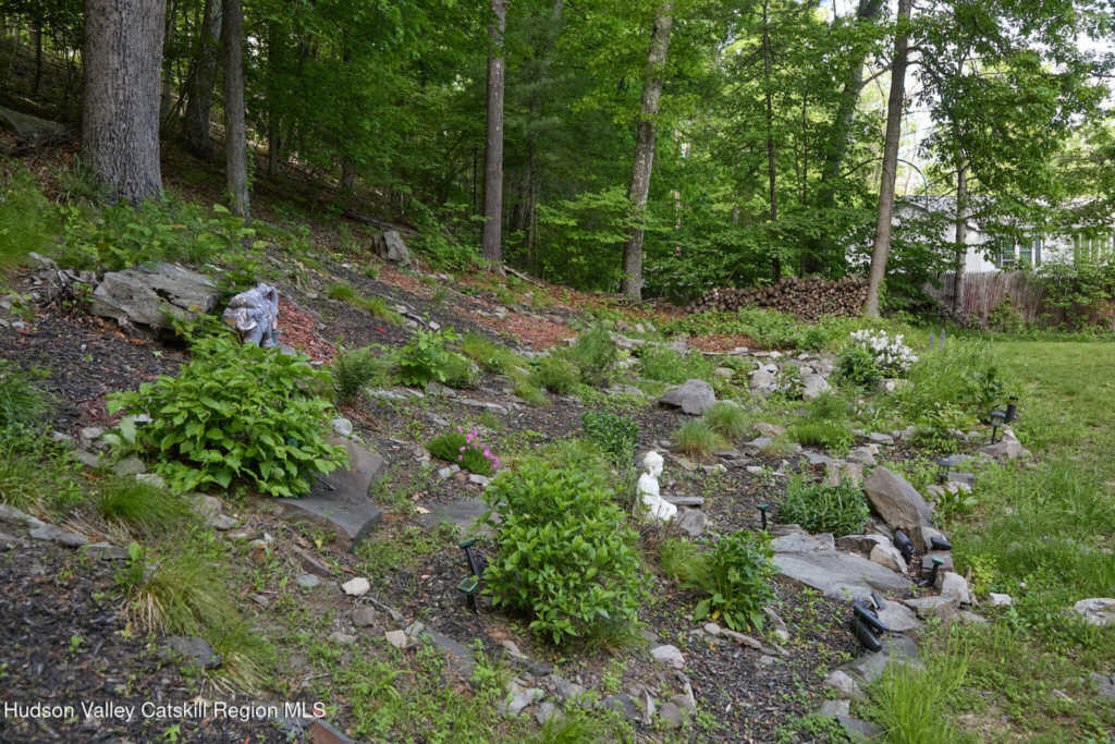 25 Beesmer Road, Hurley, NY 12443 - Photo 34 of 39